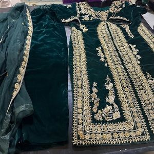 New 3 piece wedding heavy boutique velvet dress salwar kameez